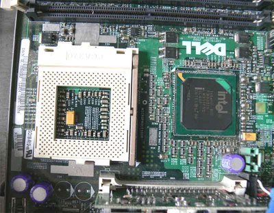 IBM顯示器拆機配件優(yōu)惠出售，主機及內(nèi)存僅260元